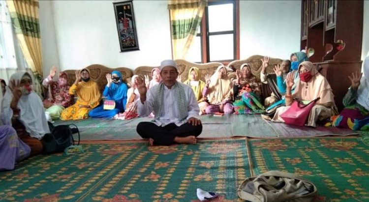 Bukan Tim Kampanye, Ustadz Asal Pematangsiantar Kampanyekan Paslon Anton-Rospita Kepada Ibu-ibu Pengajian di Simalungun