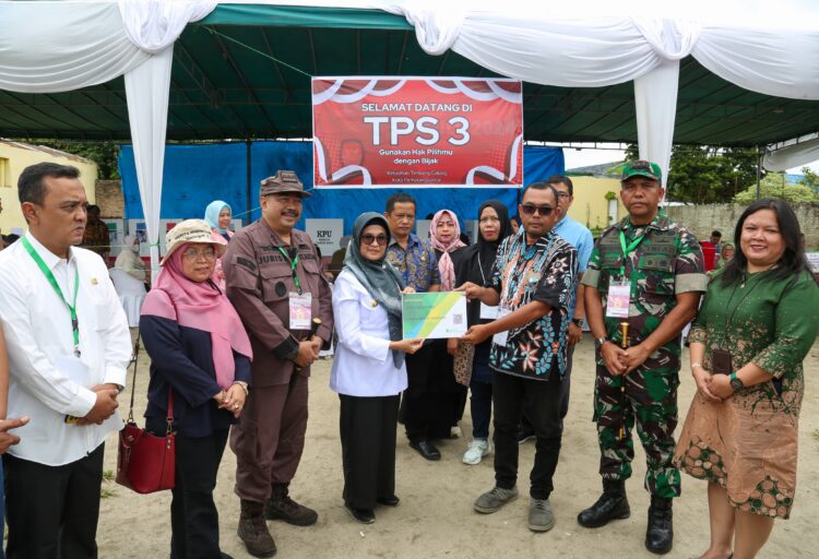 Wali Kota bersama Unsur Forkopimda Memonitoring Pelaksanaan Pemungutan Suara di Sejumlah TPS