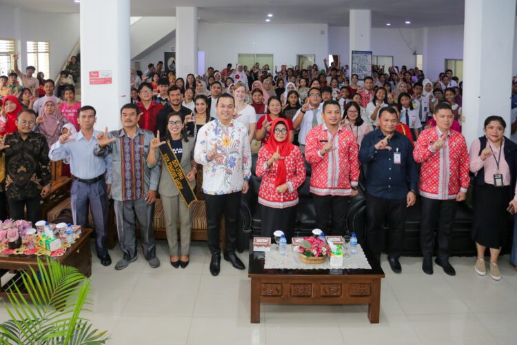 dr Susanti Dewayani SpA Membuka Arpus Challenge di Kantor Dinas Arsip dan Perpustakaan Kota Pematangsiantar